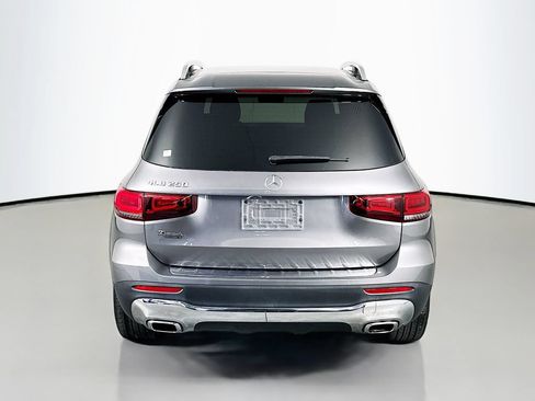 Used 2021 Mercedes-Benz GLB 250 w/ Premium Package image 6