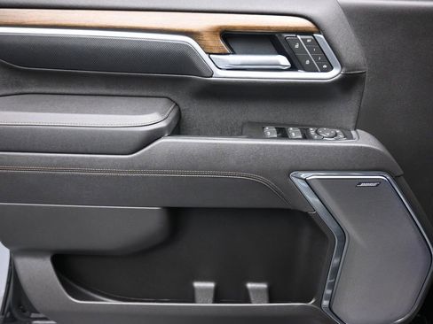 Used 2025 Chevrolet Silverado 2500 High Country image 10