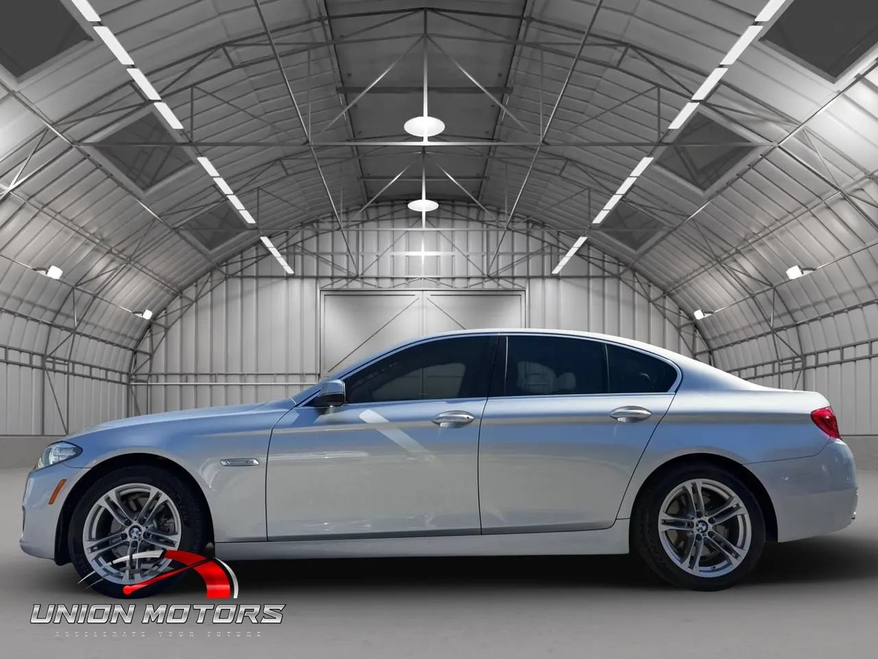 Used 2016 BMW 528i xDrive Sedan AWD/4WD image 5