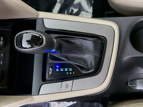 Used 2020 Hyundai Elantra SE image 20