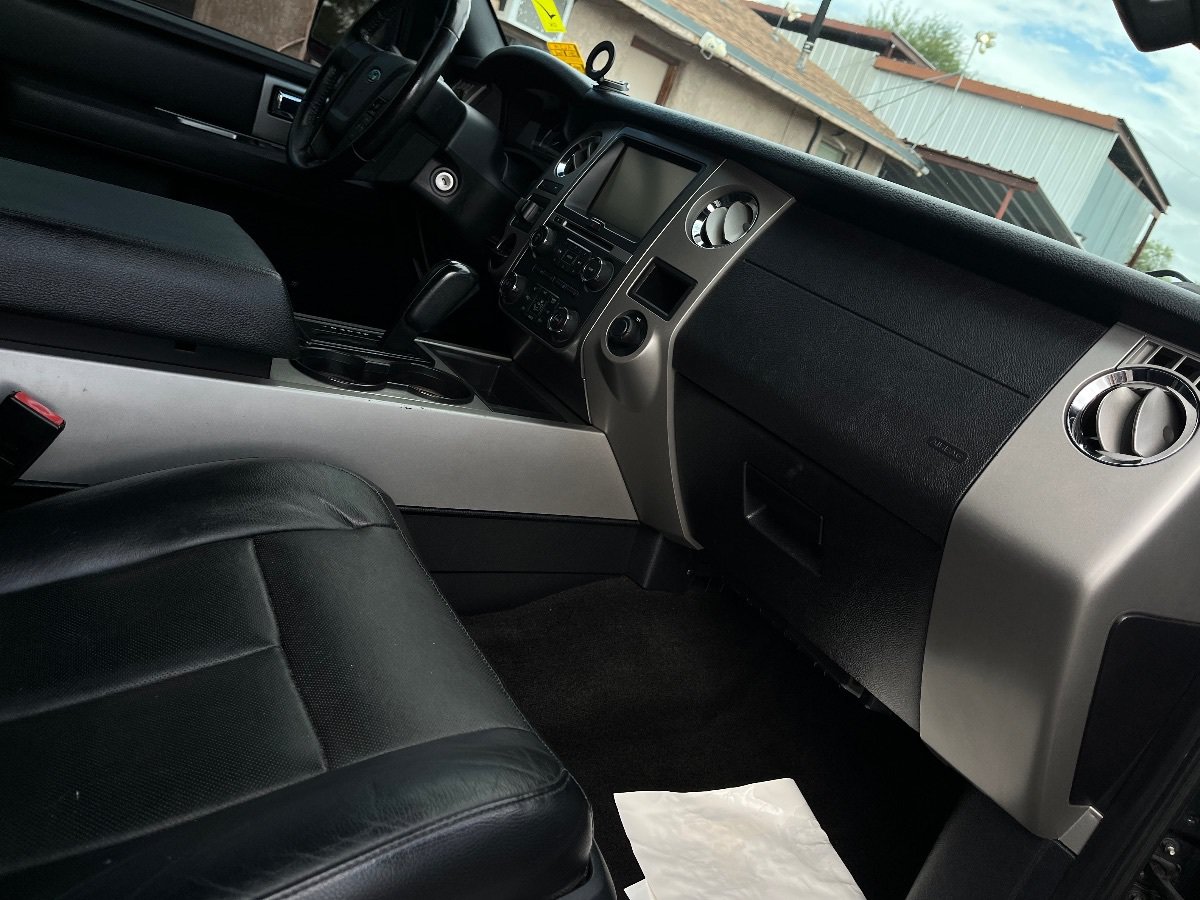Used 2015 Ford Expedition EL XLT w/ Equipment Group 202A RWD image 37