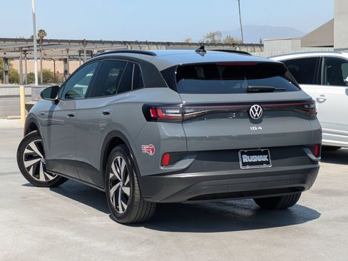 Used 2023 Volkswagen ID.4 Pro RWD image 2