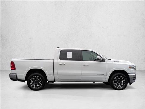 Used 2025 RAM 1500 Laramie AWD/4WD image 4