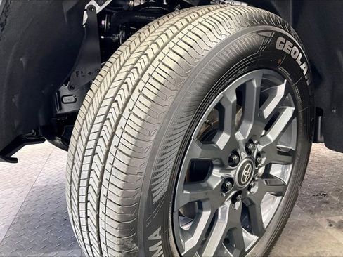 Used 2026 Toyota Tundra Platinum image 33