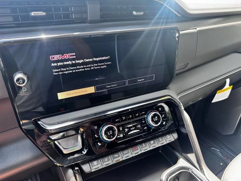 New 2026 GMC Sierra 2500 AT4X AWD/4WD image 17