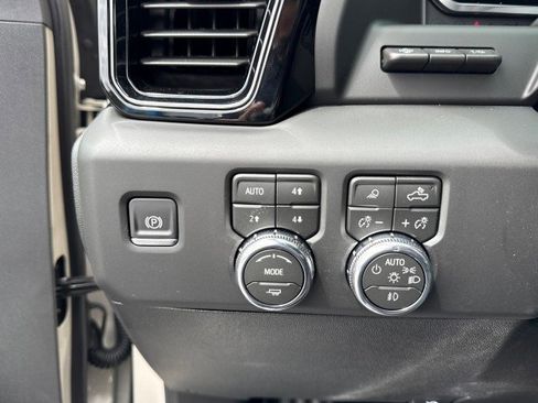 New 2026 GMC Sierra 2500 AT4 image 21