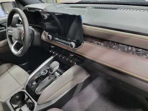 New 2026 Chevrolet Colorado ZR2 AWD/4WD image 16