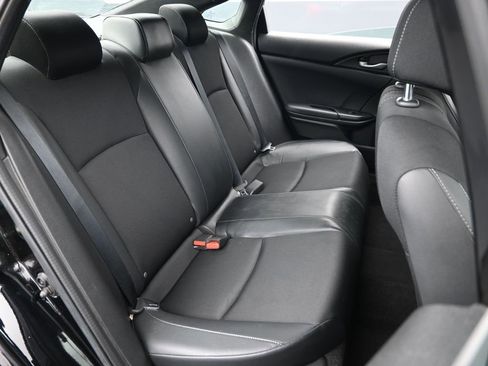 Used 2020 Honda Civic Sport image 29