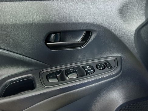 Used 2021 Nissan Versa S FWD image 24