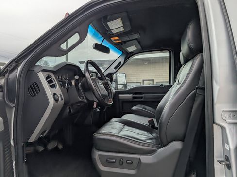 Used 2014 Ford F250 Lariat w/ Chrome Package image 13