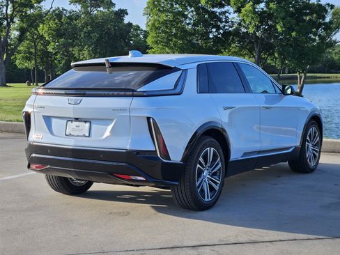 New 2026 Cadillac Lyriq Luxury w/ LPO, Floor Liner Package AWD/4WD image 3