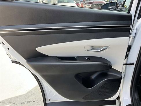 Used 2024 Hyundai Tucson SEL image 21