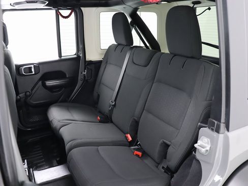 Used 2021 Jeep Wrangler Unlimited Sport image 26
