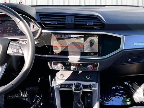 Used 2025 Audi Q3 2.0T Premium Plus w/ Premium Plus Package image 9