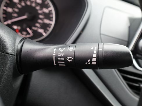 Used 2022 Nissan Altima 2.5 SV image 33