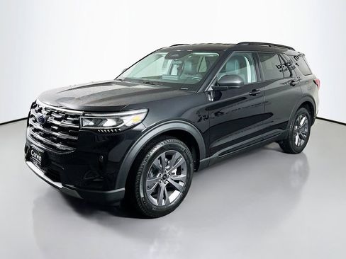 New 2026 Ford Explorer Active w/ Active Comfort Package image 5