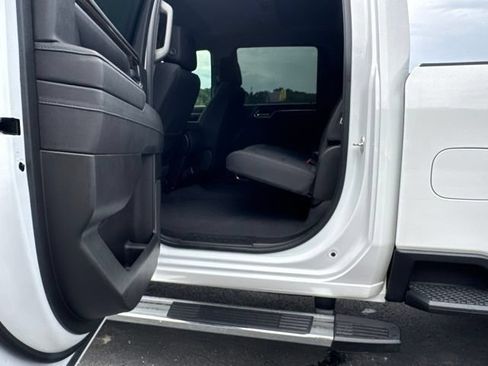 Used 2025 Chevrolet Silverado 2500 LT AWD/4WD image 38