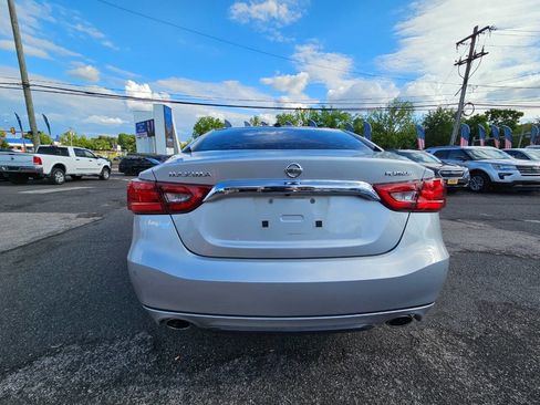Used 2016 Nissan Maxima Platinum FWD image 3