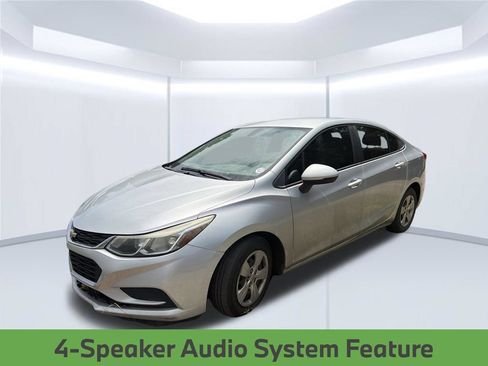 Used 2018 Chevrolet Cruze LS FWD image 5