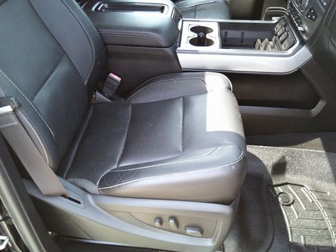 Used 2015 Chevrolet Silverado 2500 LTZ w/ LTZ Plus Package AWD/4WD image 19