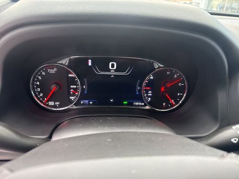 Used 2022 GMC Acadia SLT w/ Elevation Edition image 25