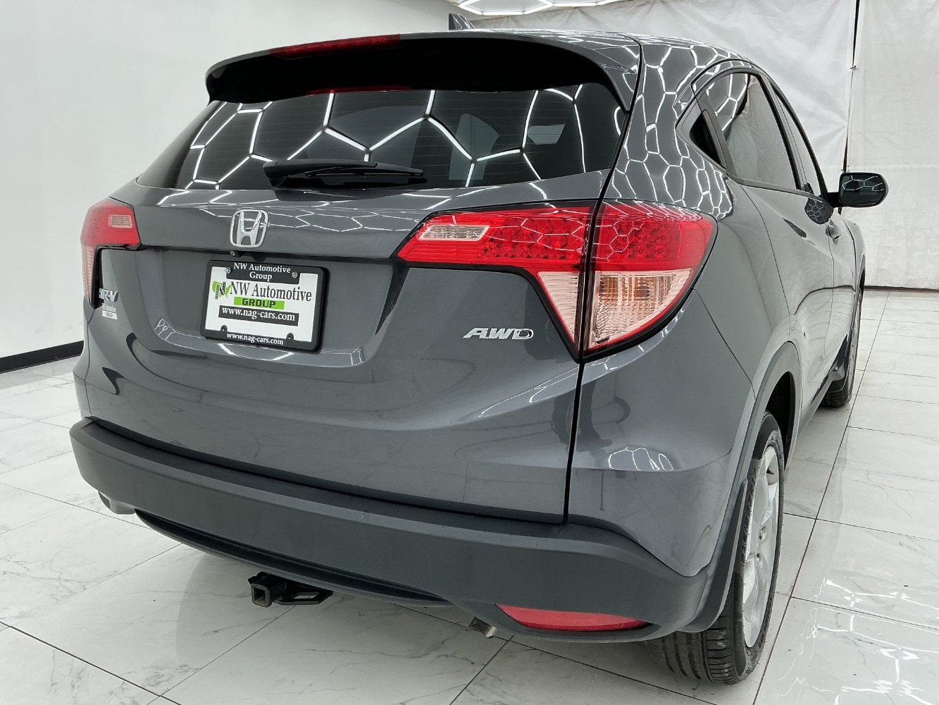 Used 2018 Honda HR-V LX image 8