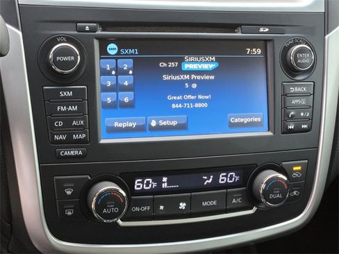 Used 2016 Nissan Altima 2.5 SL w/ 2.5 Technology Package image 18