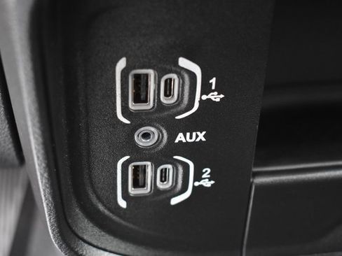 Used 2025 RAM 2500 Big Horn AWD/4WD image 27