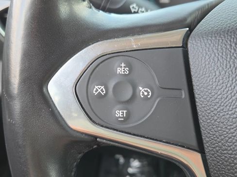 Used 2018 Chevrolet Traverse LT AWD/4WD image 16