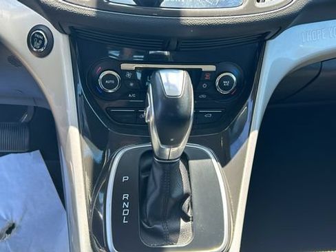 Used 2014 Ford C-MAX Energi SEL w/ Equipment Group 302A FWD image 21