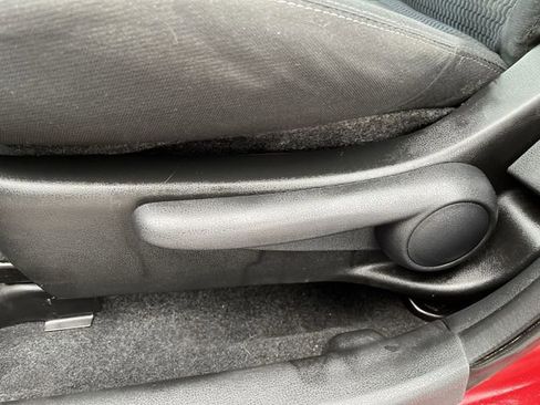 Used 2014 Nissan Versa Note SV image 16