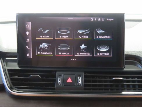 Used 2023 Audi Q5 2.0T Premium Plus w/ Premium Plus Package AWD/4WD image 13