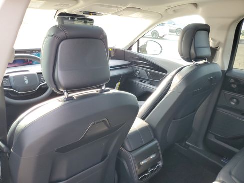 New 2026 Lincoln Nautilus Premier w/ Equipment Group 102A AWD/4WD image 29