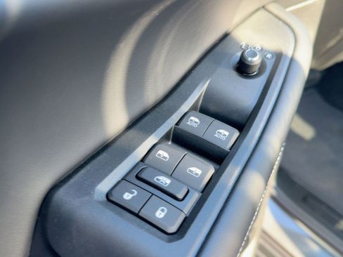 New 2025 Jeep Grand Cherokee Limited w/ Luxury Tech Group II image 29