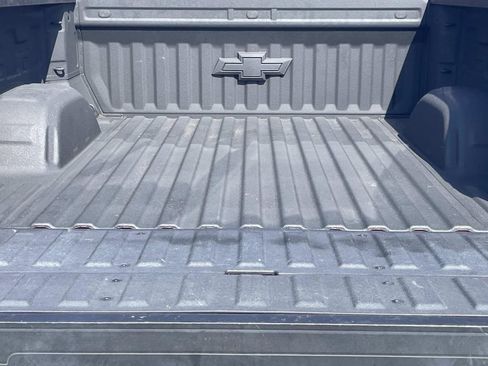 Used 2022 Chevrolet Silverado 1500 LT Trail Boss w/ LT Trail Boss Premium Package image 13