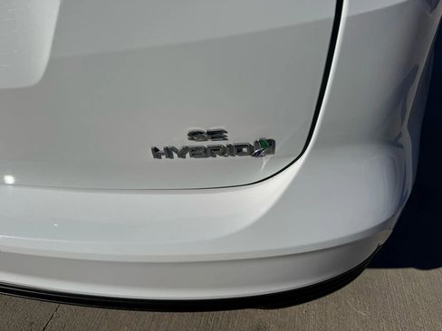 Used 2017 Ford C-MAX SE image 9