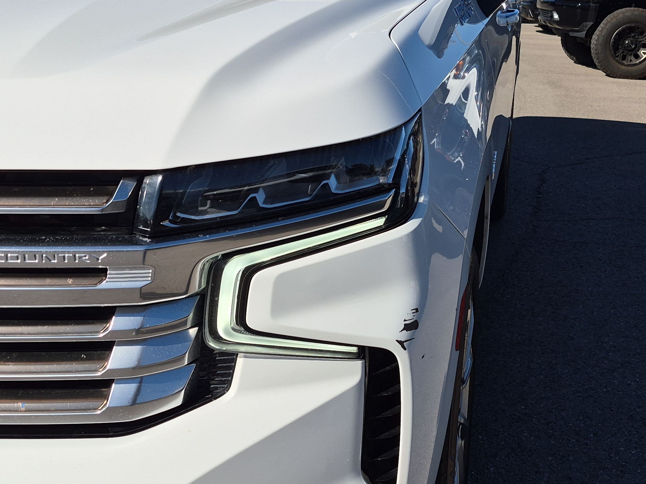 Used 2021 Chevrolet Tahoe High Country w/ Premium Package AWD/4WD image 10