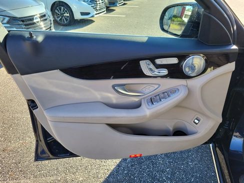 Used 2020 Mercedes-Benz C 300 Sedan image 14