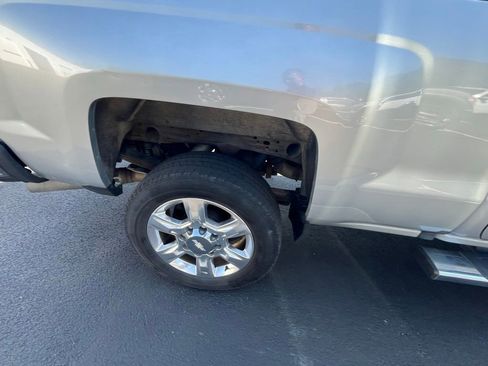 Used 2019 Chevrolet Silverado 2500 LTZ w/ Duramax Plus Package AWD/4WD image 5