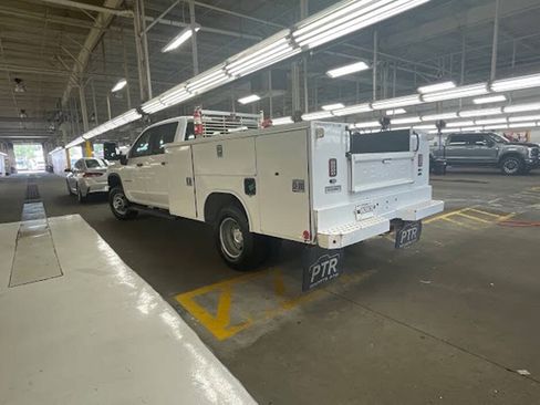 Used 2022 Chevrolet Silverado 3500 W/T w/ WT Fleet Convenience Package AWD/4WD image 8