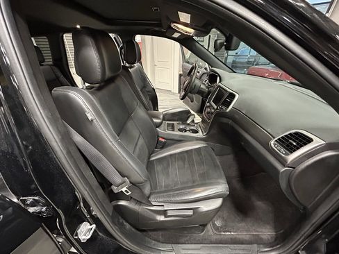 Used 2018 Jeep Grand Cherokee Altitude image 39