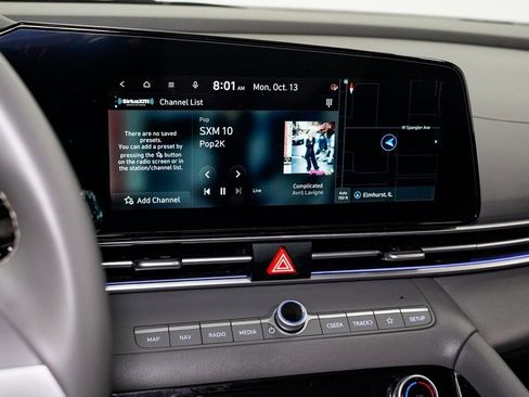 Used 2025 Hyundai Elantra SEL image 17