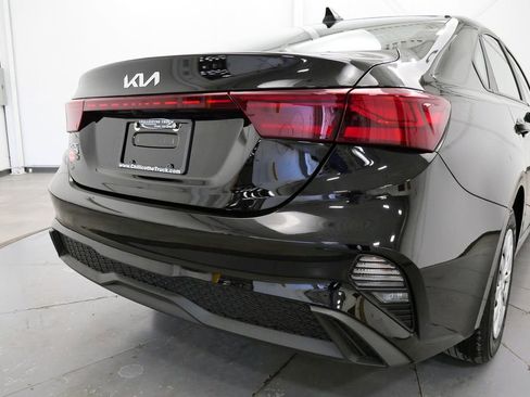 Used 2024 Kia Forte LX FWD image 33