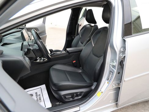 Certified 2024 Toyota Prius Limited image 45