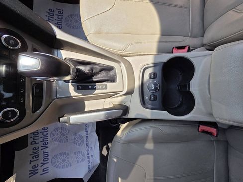 Used 2012 Ford Focus SEL FWD image 18