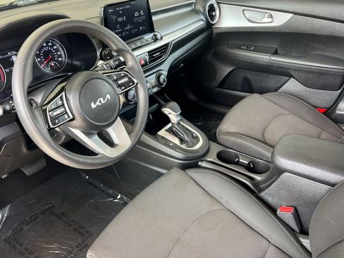 Used 2023 Kia Forte LXS image 11