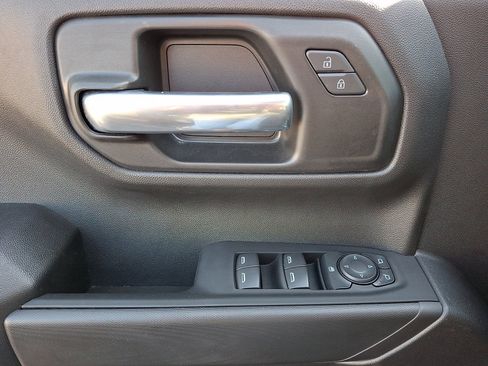 Used 2026 Chevrolet Silverado 1500 Custom Trail Boss w/ LPO, Dark Essentials Package AWD/4WD image 12