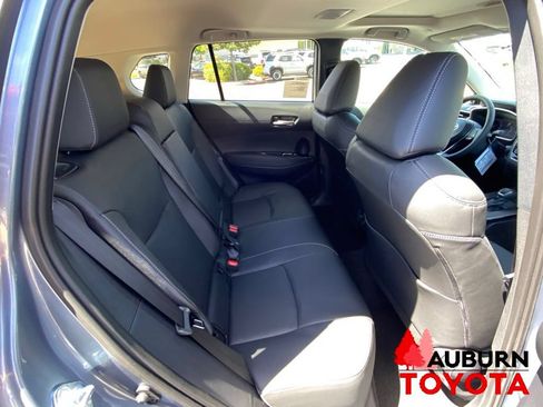 New 2026 Toyota Corolla Cross XLE w/ Convenience Package AWD/4WD image 15