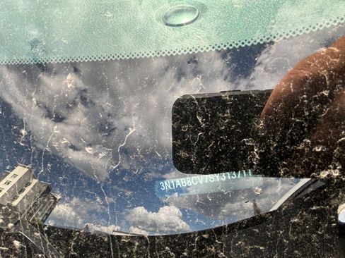 Used 2025 Nissan Sentra SV image 9