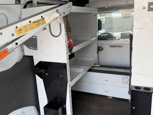 Used 2021 Ford Transit Connect XL FWD image 7